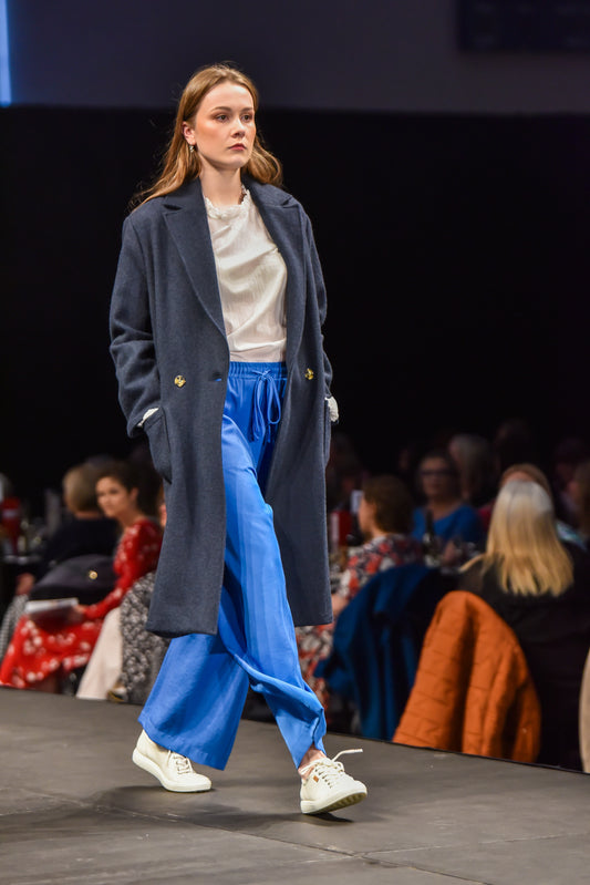 Atér Hits the Catwalk